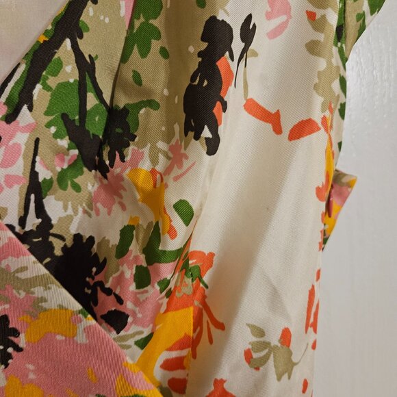 Women's Dress - Picture 7 of 9